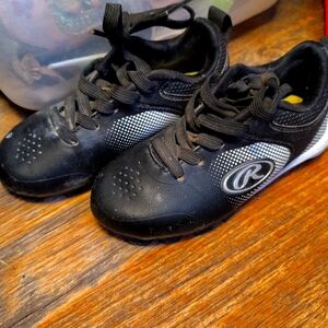 Used Rawlings baseball cleats